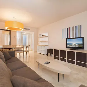 Spacious 3 Bedrooms Side Sea View Apartment